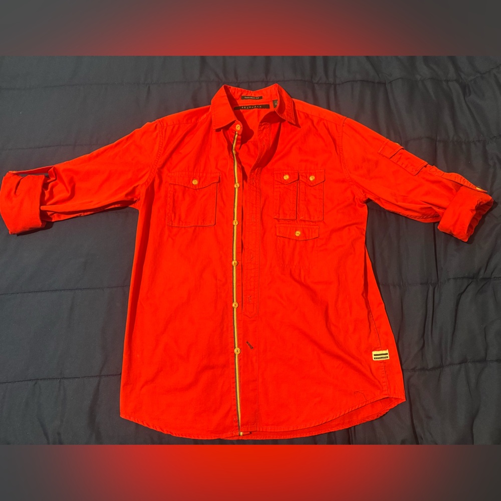 Sean, John men’s Medium casual button-down shirt. Red!